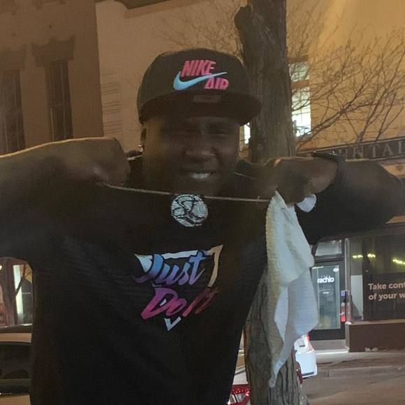 Meet your Posher, Lamar - Picture 1 of 1